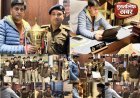प्रदेश की सर्वश्रेष्ठ कोतवाली बनने पर ज्वालापुर पुलिस टीम सम्मान ट्रॉफी के साथ एसएसपी से मिली..